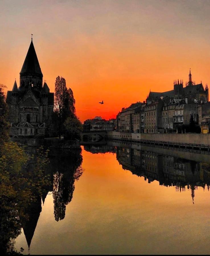 Apartamento Au Fil de L'eau Metz Exterior foto