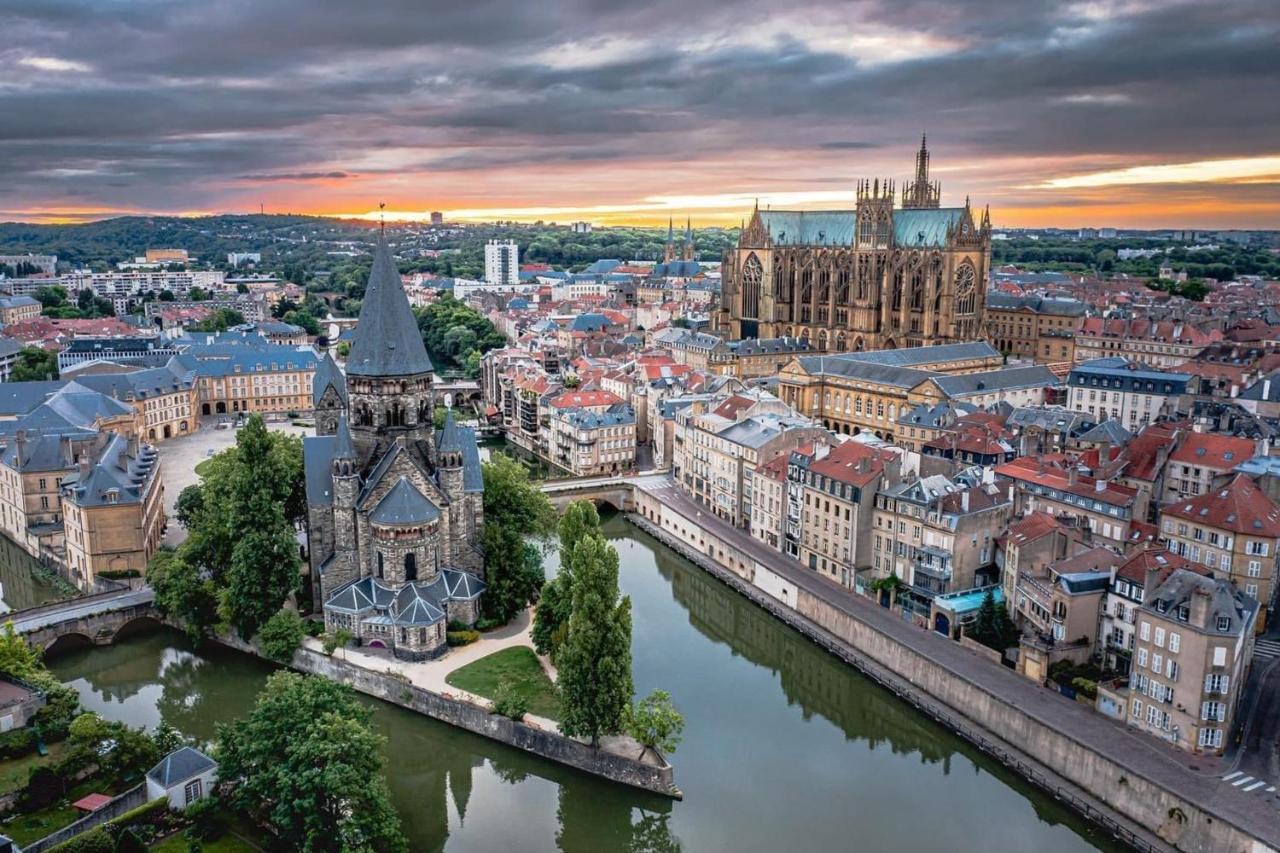 Au Fil de L'eau Apartamento Metz Exterior foto